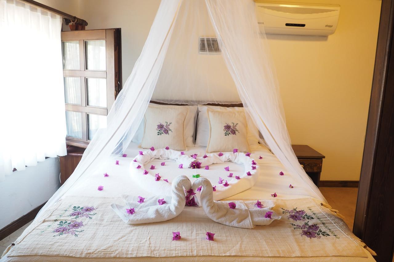 Loca Hotel Sidé Extérieur photo